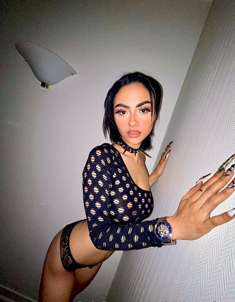 girlybratzfree star nude image