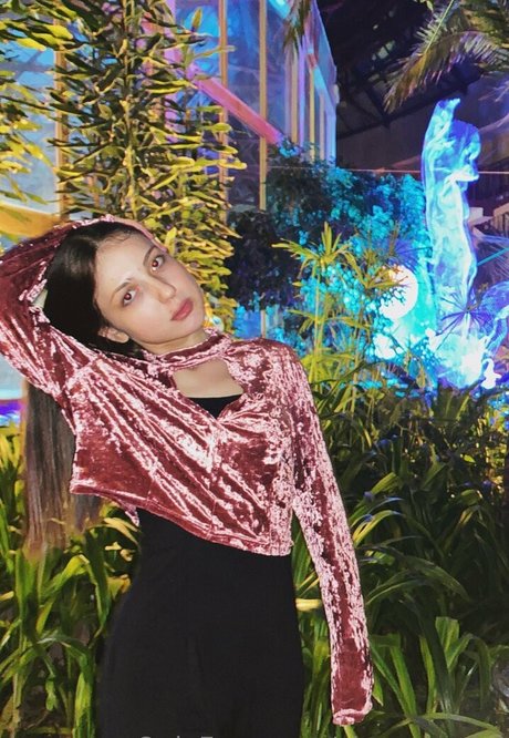 cherrykush6 perfect model pic