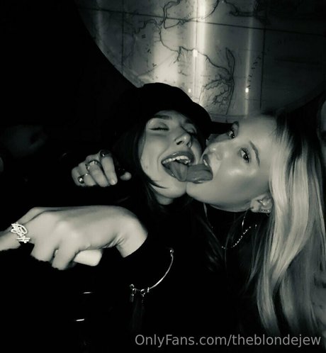 theblondejew star free photos