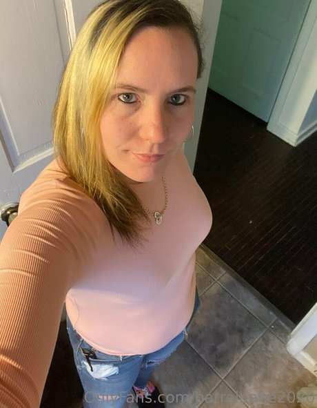 barrelbabe2020 pornstar erotic picture