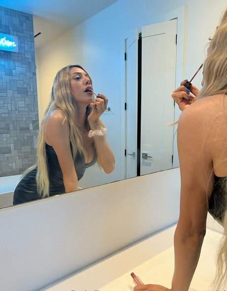 danagorgeus model best image