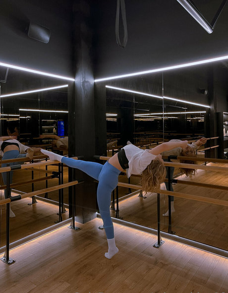 missashley19 pretty star photo