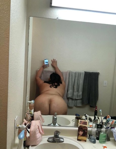 saintfupa nude model picture