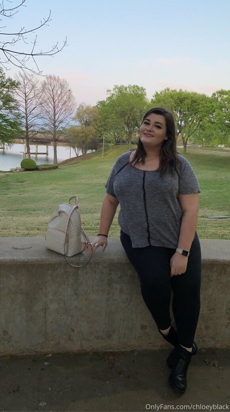 chloeyblack nice model photo