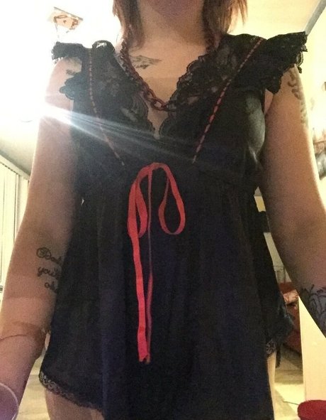 ciricesinsss naked pornstar images