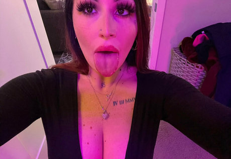 therealgiannalynn beautiful model photo