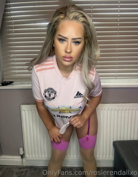 rosierendallxo hot star pic