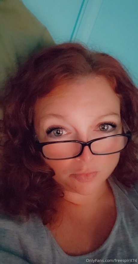 gingerhippie74 model exclusive picture