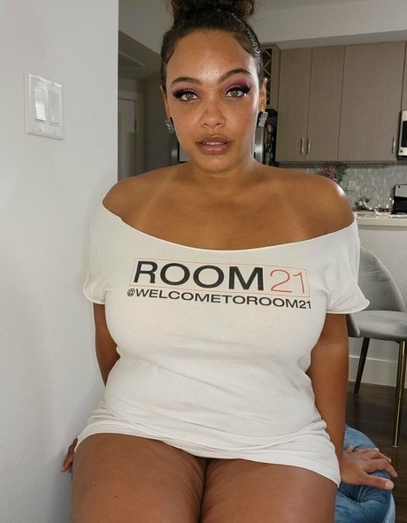 yettajobrown exclusive pornstar photos