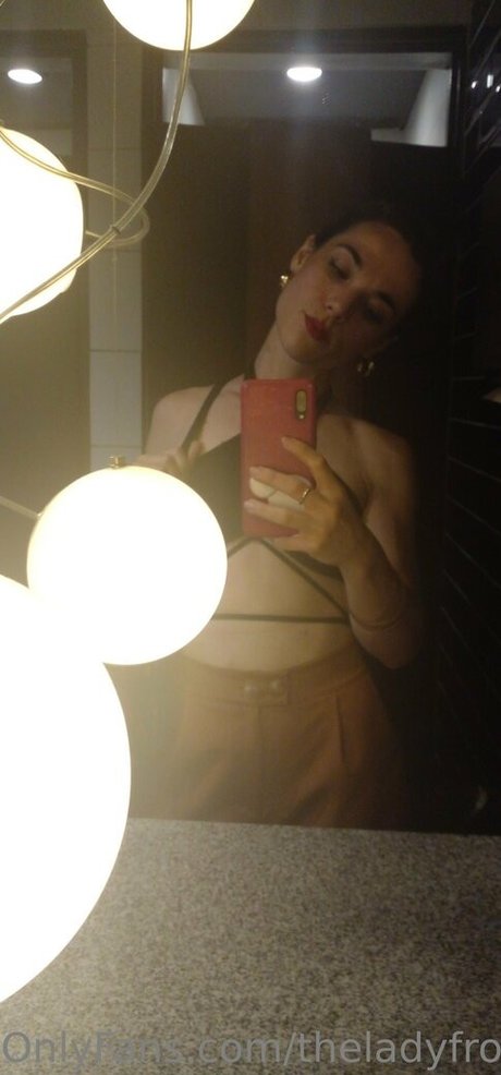 theladyfromshanghai nude pornstar photo