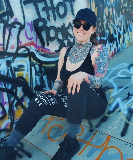 LoveLaurenn star high quality picture