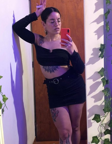 erotiniii pornstar pretty image