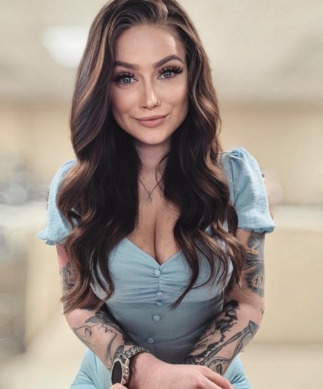 Lameassloser95 hd actress pic