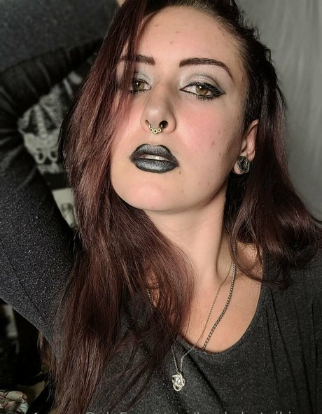 backshotvikings free model photo