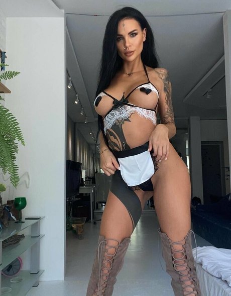 sunny free pretty pornstar img