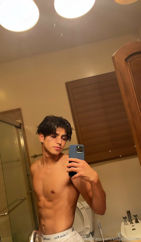 evillxe star naked images