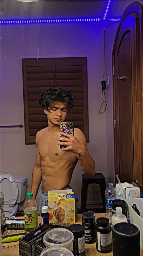 evillxe model hd pics