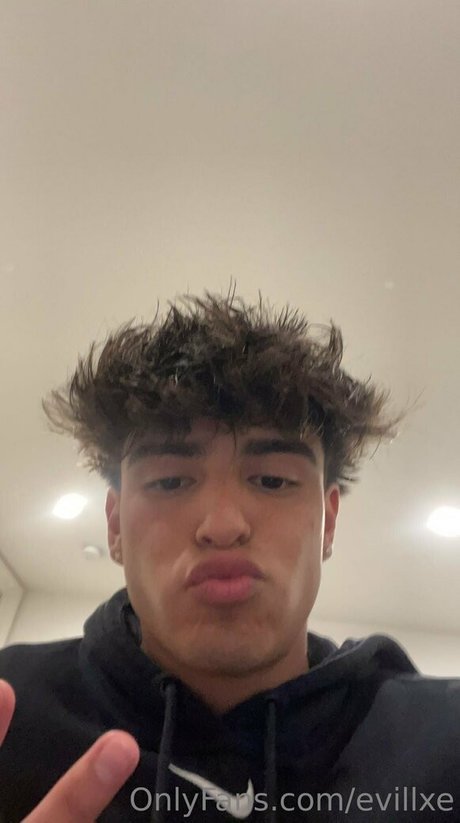 evillxe adult model pictures