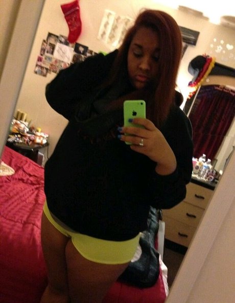 queen coco21 hot star pic