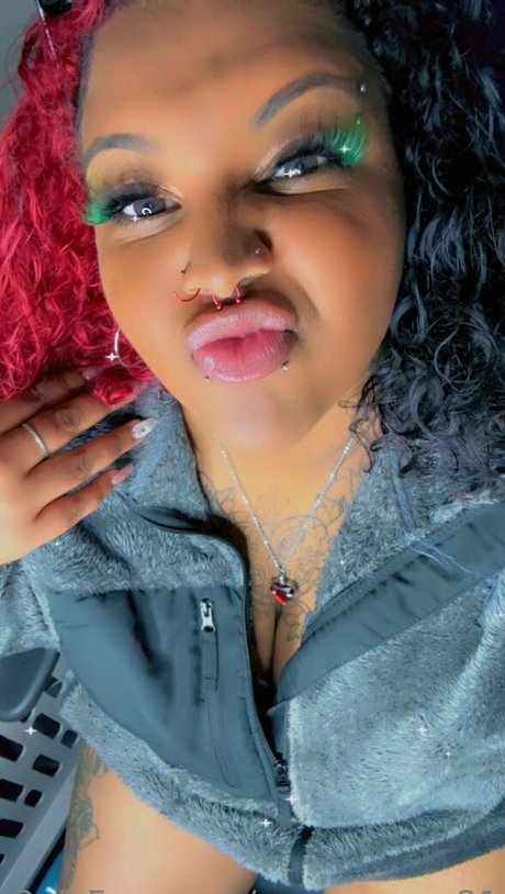 queen coco21 model porn image