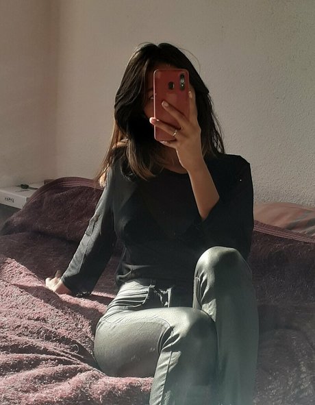 kittylove074 nude model image