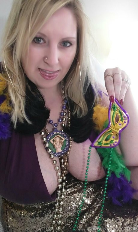 face onlyfans pornographic img