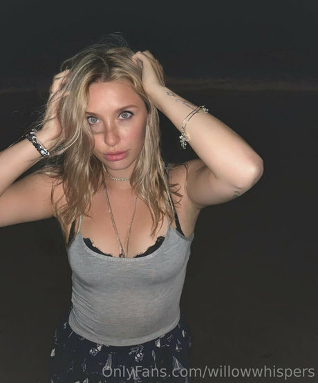 willowwhispers nude pornstar photo