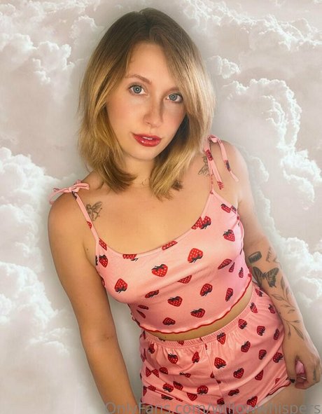 willowwhispers pornographic actress pictures