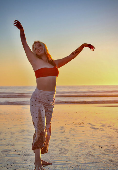 willowwhispers model best images