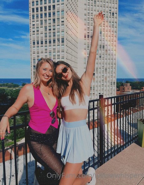 willowwhispers sexy actress pic