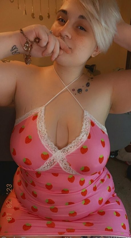 thebrattylilkitten model erotic pics