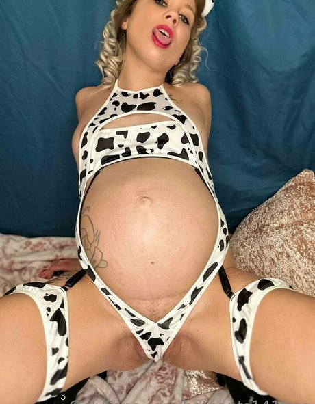 hotpants141free model pretty pics