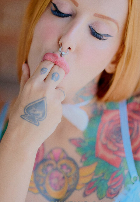 thaycherry sexy actress pictures