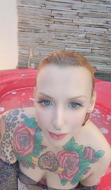 thaycherry sexy star pics