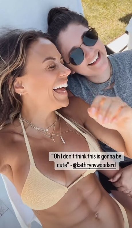 Jana Kramer high quality actress pic