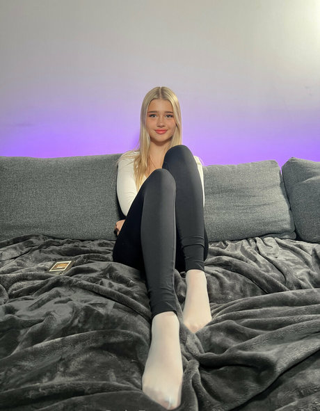 thigh high boots onlyfans xxx pics