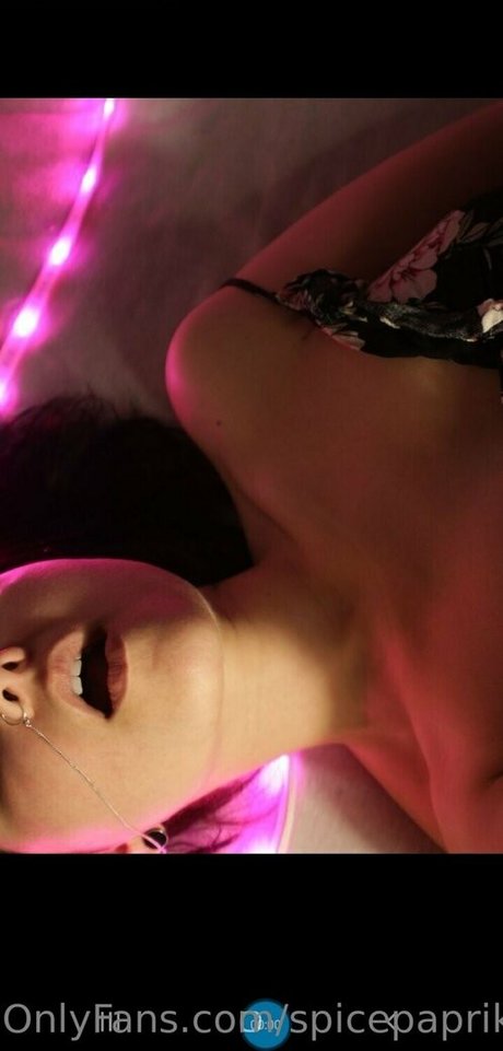 spicepaprika pornstar naked image