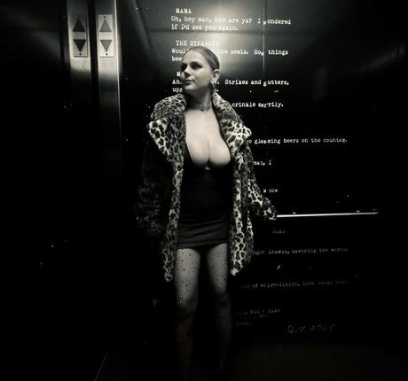 Emily V naked pornstar img