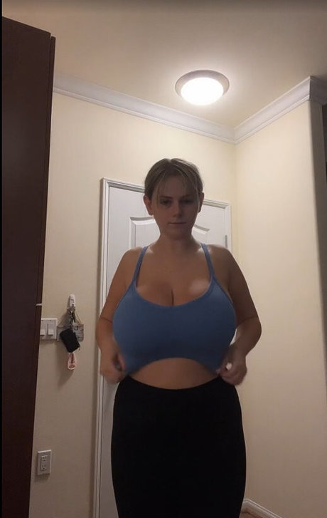 Emily V exclusive pornstar pic