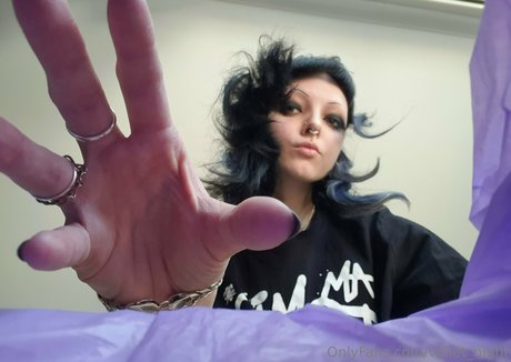 vi0let night hd actress galleries