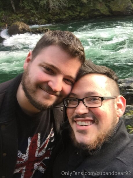 cubandbear92 naked star galleries