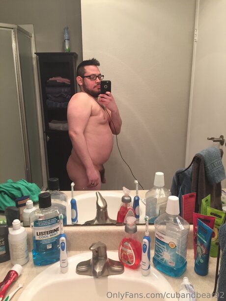 cubandbear92 model picture