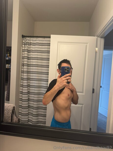 cubandbear92 actress photo