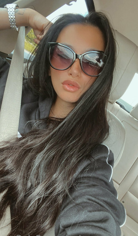 deep onlyfans exclusive photo