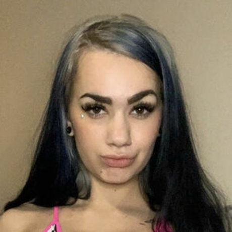 Trillijuana model top photo