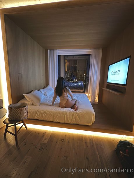 Dani Lanio nudes model photo