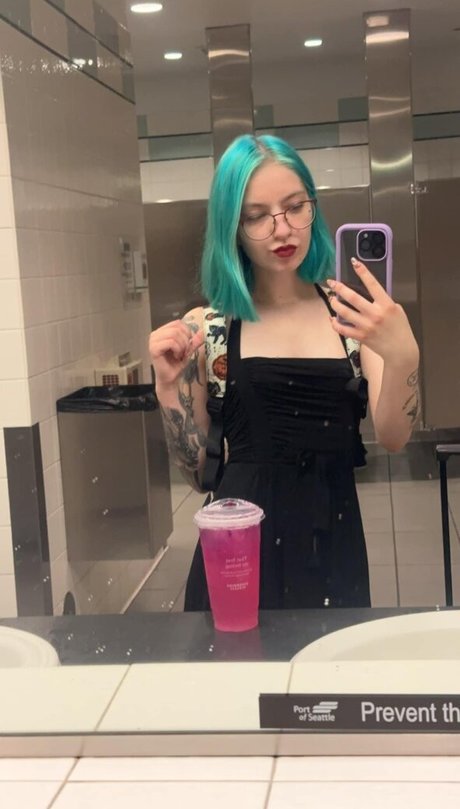 violets cabaret model naked archive