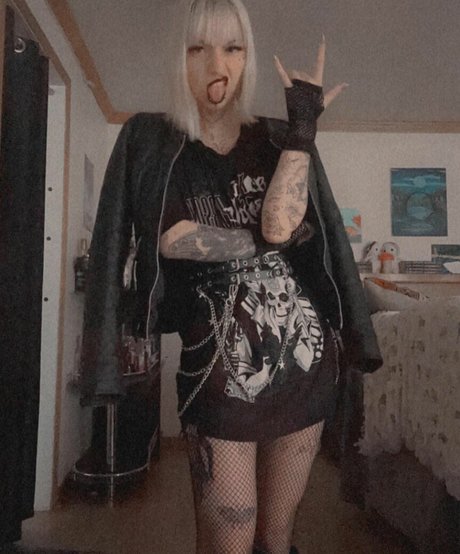 violets cabaret model adult galleries