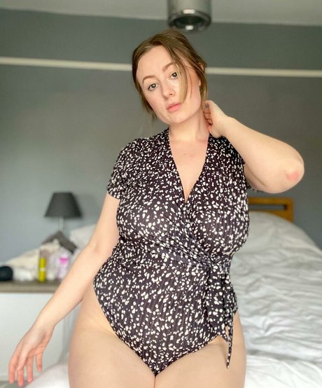 Bobbie Ann nudes star img