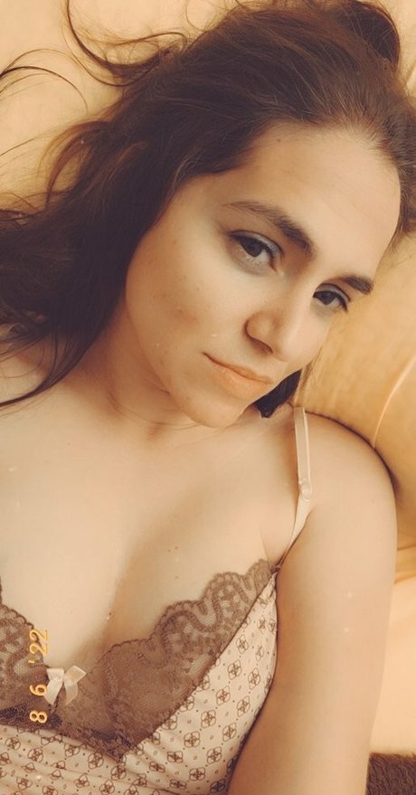 brunette beauty86 model erotic pics